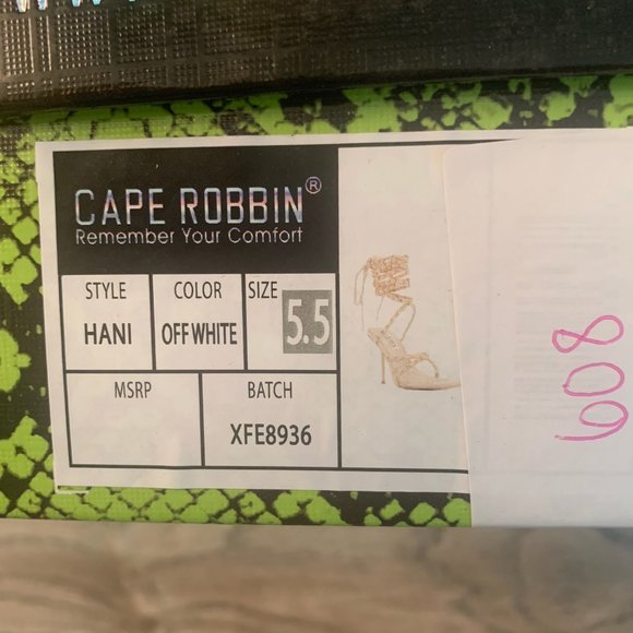 NWT CAPE ROBBIN HANI OFF-WHITE LACE UP HEELS 5.5 - Picture 7 of 14